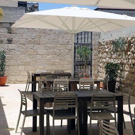 New Gate Hostel Jerusalem Exteriör bild